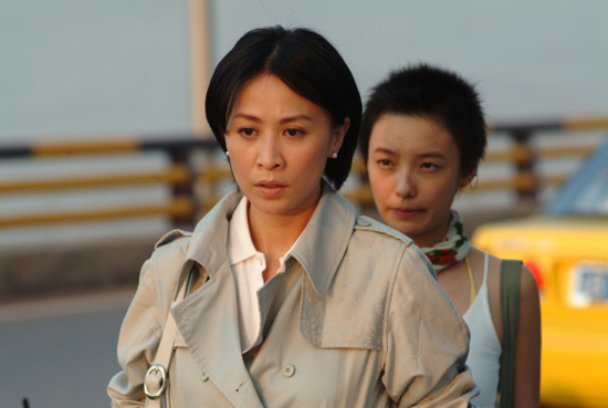 Carina Lau dans le rôle de Qianyu (premier plan) et Lin Yuan dans celui de Momo (second plan)